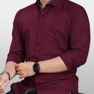 Men regular fit Solid spread collar casual shirt
